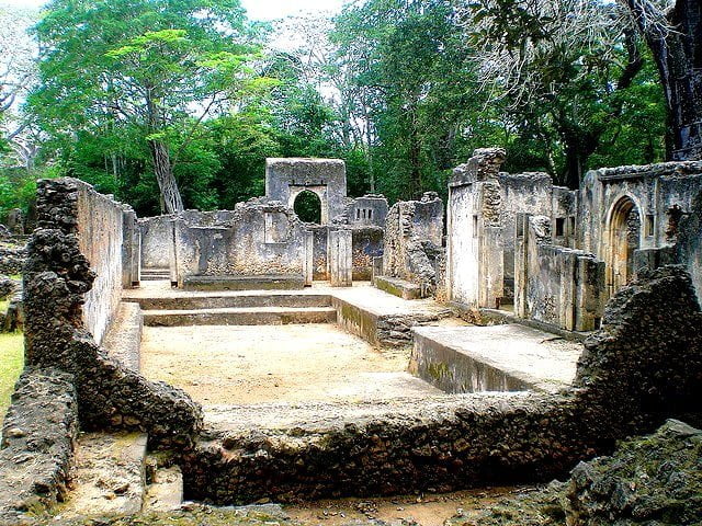 Gedi-Ruins-in-Kenya-photographed-by-Susan-Wong-main
